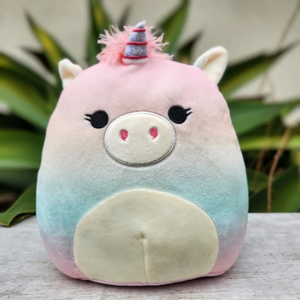 Squishmallows bevalee unicorn
